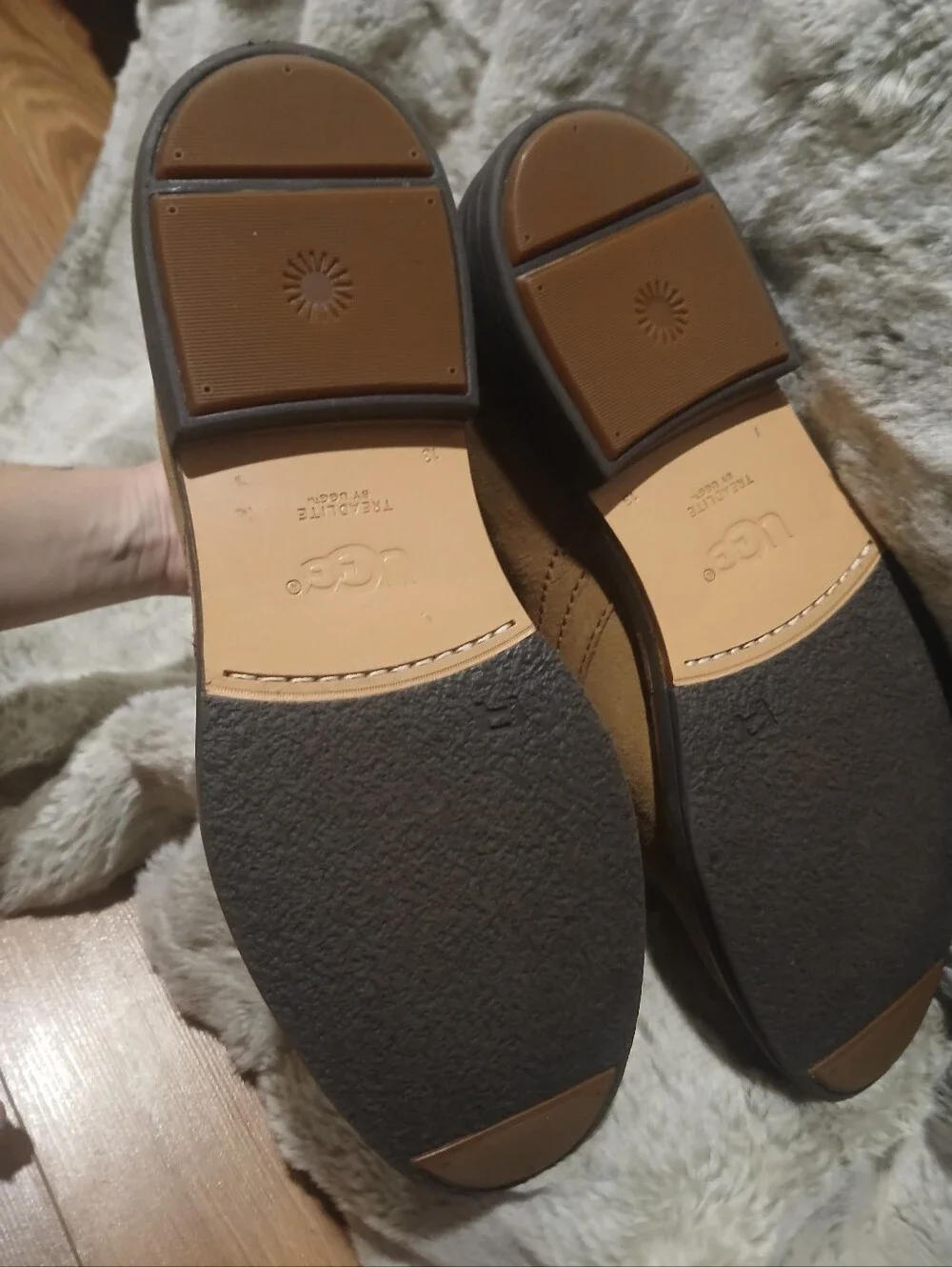 Men's Suede Chukka Boots in Tan - Classic Lace-Up Style